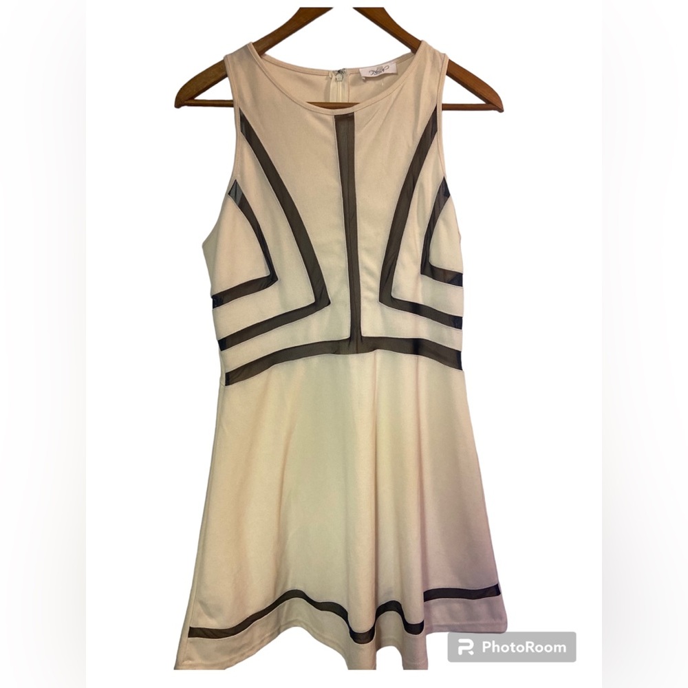 Plush boutique sleeveless cream black mesh spring summer ladies juniors large